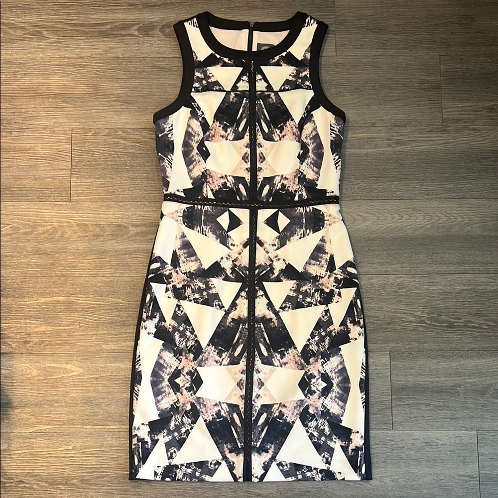 Vince Camuto Scuba Geometric Patterned Dress